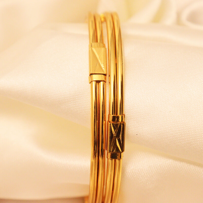 Classic Gold-Plated Bangle Set